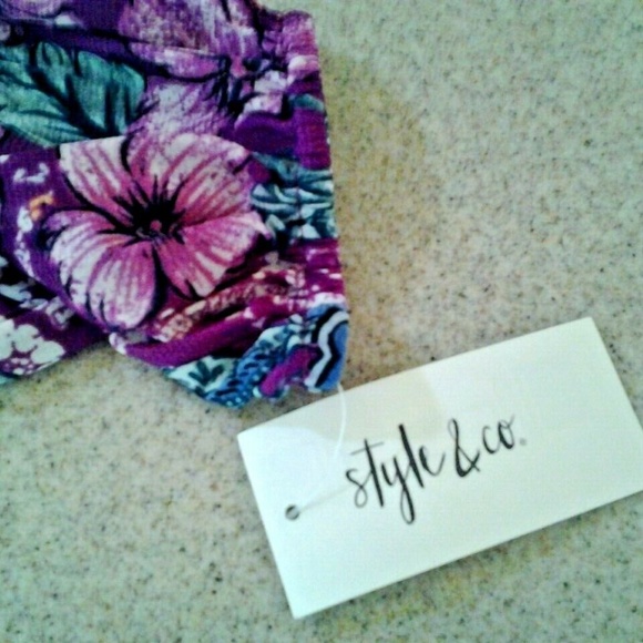 Style & Co.  Purple Floral Top - Picture 4 of 6
